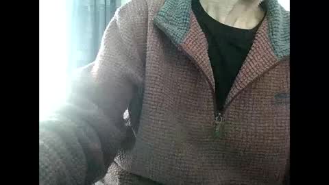 Snapshot of elfyonee chatting on December 28, 1:49 pm elfyonee online show from December 28, 1:49 pm