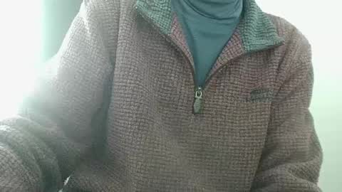 Snapshot of elfyonee chatting on February 9, 1:46 pm elfyonee online show from February 9, 1:46 pm