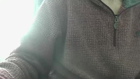 Snapshot of elfyonee chatting on February 25, 2:11 pm elfyonee online show from February 25, 2:11 pm