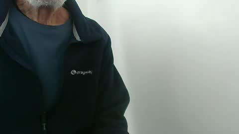 Snapshot of elfyonee chatting on November 1, 11:01 am elfyonee online show from November 1, 11:01 am