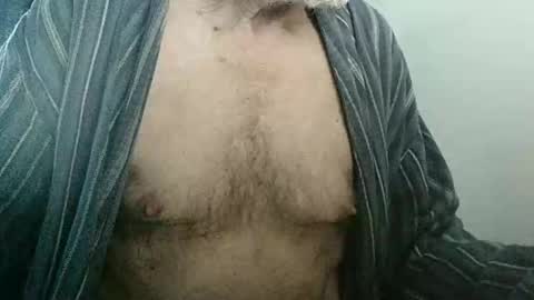 Snapshot of elfyonee chatting on November 7, 7:19 am elfyonee online show from November 7, 7:19 am