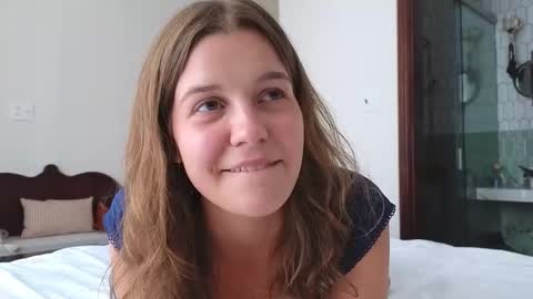 Snapshot of eli_sunshine chatting on February 24, 8:01 am ELI Stream on online show from February 24, 8:01 am