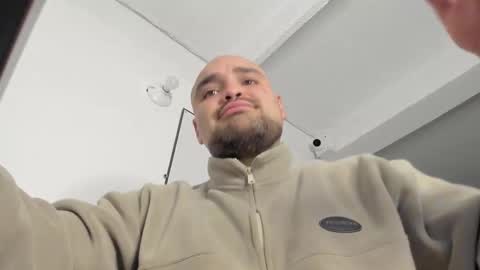 Snapshot of eliancrow chatting on November 28, 10:45 pm Elian online show from November 28, 10:45 pm