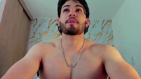 Snapshot of eliankeiser chatting on February 25, 12:26 pm Elian online show from February 25, 12:26 pm