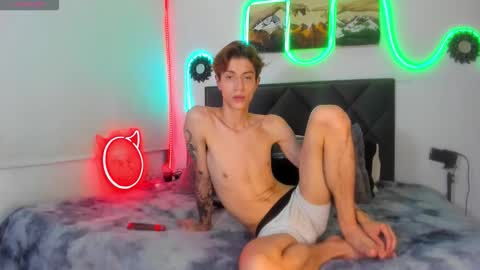 Snapshot of eliann_adam chatting on September 16, 6:47 am eliann_adam online show from September 16, 6:47 am