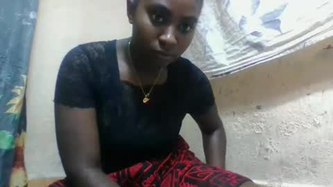 Snapshot of eliannee chatting on December 4, 7:17 am eliannee online show from December 4, 7:17 am