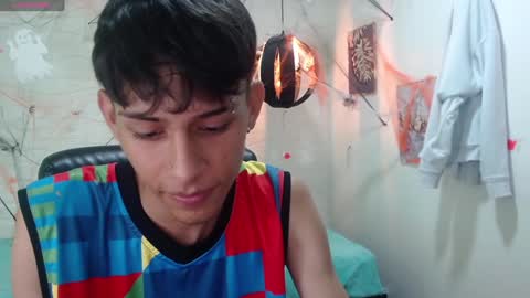 E L I A S online show from December 7, 5:15 am