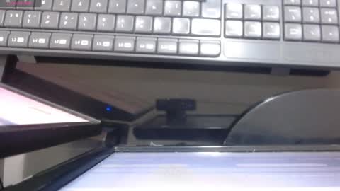 E L I A S online show from December 7, 11:29 am