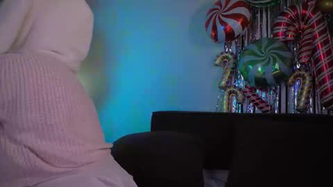 Ellie online show from January 16, 5:44 am