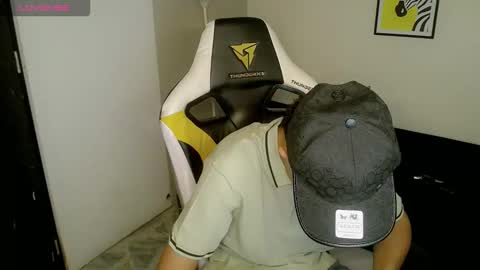 bby-santy online show from October 14, 3:24 pm