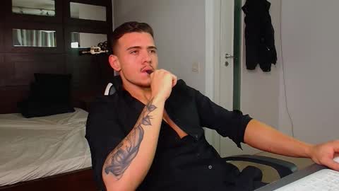 ElijahThorne online show from January 6, 6:06 am