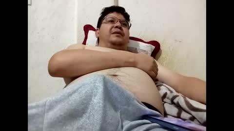 elimposstor online show from November 17, 8:03 pm