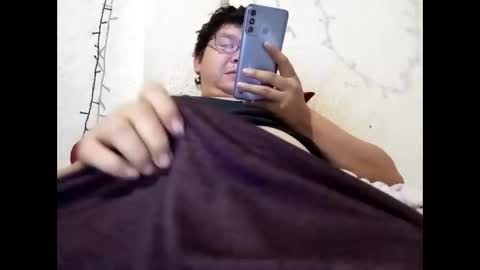 elimposstor online show from January 11, 8:03 pm