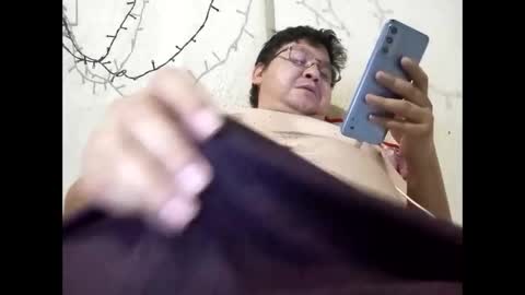 elimposstor online show from March 28, 8:52 pm