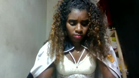 Snapshot of elina981 chatting on July 3, 7:42 pm elina981 online show from July 3, 7:42 pm