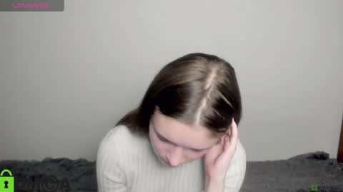 Snapshot of elina_x chatting on May 31, 6:09 pm elina_x online show from May 31, 6:09 pm
