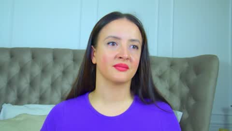 Snapshot of elinabellucci chatting on April 6, 4:10 am ElinaBellucci online show from April 6, 4:10 am