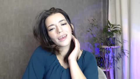 Elina online show from October 4, 11:25 pm