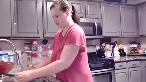 ElinaReign   online show from April 8, 2:11 am