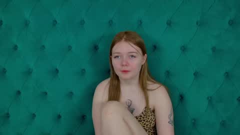Snapshot of elinavale chatting on June 5, 6:35 pm elinavale online show from June 5, 6:35 pm