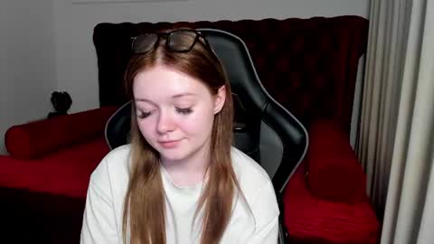 Snapshot of elinavale chatting on June 12, 5:34 pm elinavale online show from June 12, 5:34 pm