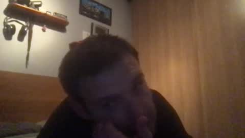 Snapshot of eliot26 chatting on December 2, 7:05 pm e26 online show from December 2, 7:05 pm