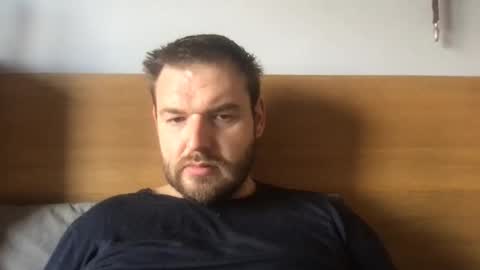 Snapshot of eliot26 chatting on October 10, 12:04 pm e26 online show from October 10, 12:04 pm