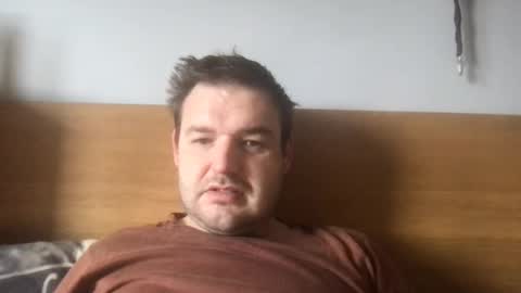 Snapshot of eliot26 chatting on March 29, 11:32 am e26 online show from March 29, 11:32 am