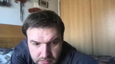 Snapshot of eliot26 chatting on April 7, 12:49 pm e26 online show from April 7, 12:49 pm