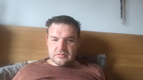 Snapshot of eliot26 chatting on April 28, 11:15 am e26 online show from April 28, 11:15 am