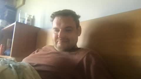 Snapshot of eliot26 chatting on May 1, 9:03 am e26 online show from May 1, 9:03 am