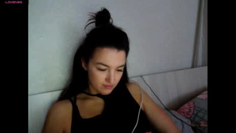 elisa_dove208 online show from January 13, 4:51 am