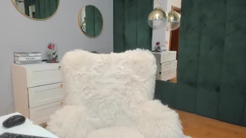 Maria online show from October 27, 5:22 am