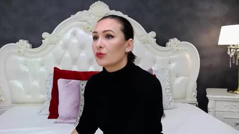 Krissy online show from December 5, 8:45 am