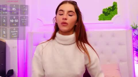 ElisaCharm online show from April 9, 2:33 am