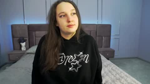 Snapshot of elisaminix_ chatting on March 12, 6:29 am Elison online show from March 12, 6:29 am