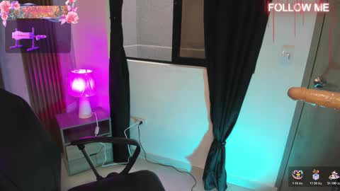 ELISE LEYTON online show from December 17, 6:14 pm