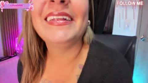 ELISE LEYTON online show from January 16, 9:30 pm