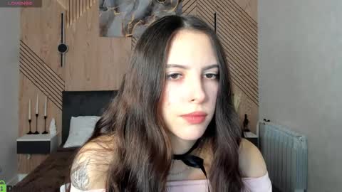 Snapshot of elise_robbie chatting on February 26, 1:04 am Elise online show from February 26, 1:04 am