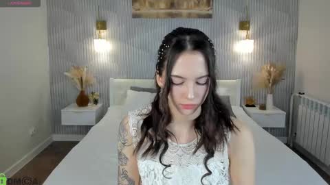 Snapshot of elise_robbie chatting on March 8, 1:14 am Elise online show from March 8, 1:14 am