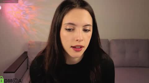 Snapshot of elise_robbie chatting on March 25, 9:15 am Elise online show from March 25, 9:15 am