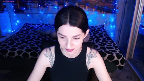 Elise online show from December 6, 12:38 pm