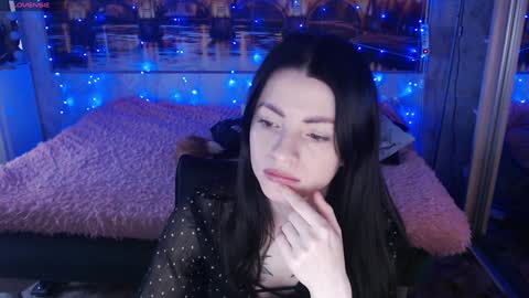 Elise online show from December 28, 4:30 am