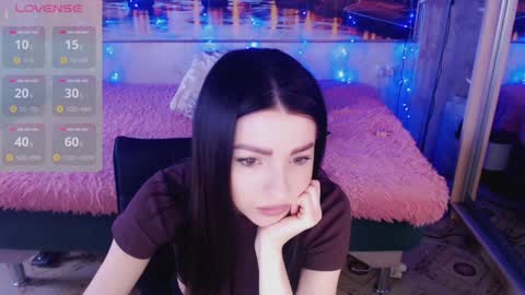 Elise online show from January 17, 10:00 am