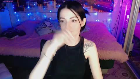 Elise online show from February 11, 11:54 am