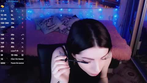 Elise online show from February 12, 9:20 am