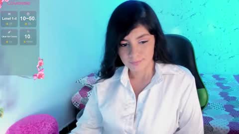 Snapshot of elissa_iris chatting on September 23, 2:36 am E L I S S A online show from September 23, 2:36 am