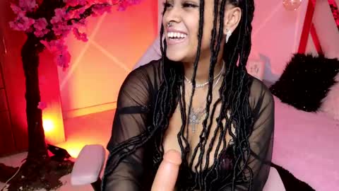 Snapshot of elit_noa chatting on November 4, 7:57 pm elit noa online show from November 4, 7:57 pm