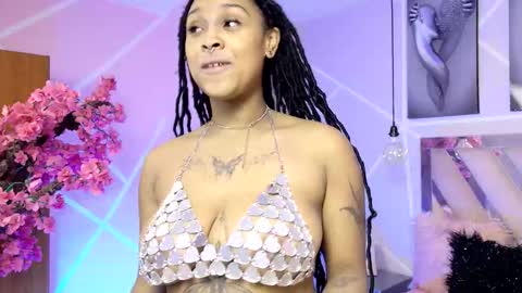 elit noa online show from December 2, 7:42 pm