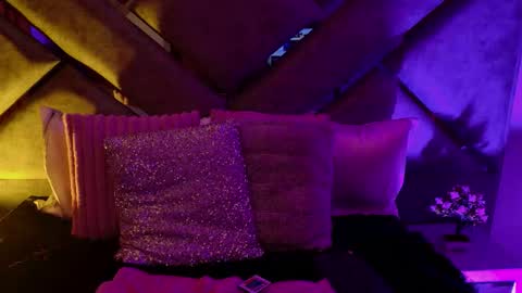 Snapshot of elit_noa chatting on February 13, 7:37 am elit noa online show from February 13, 7:37 am